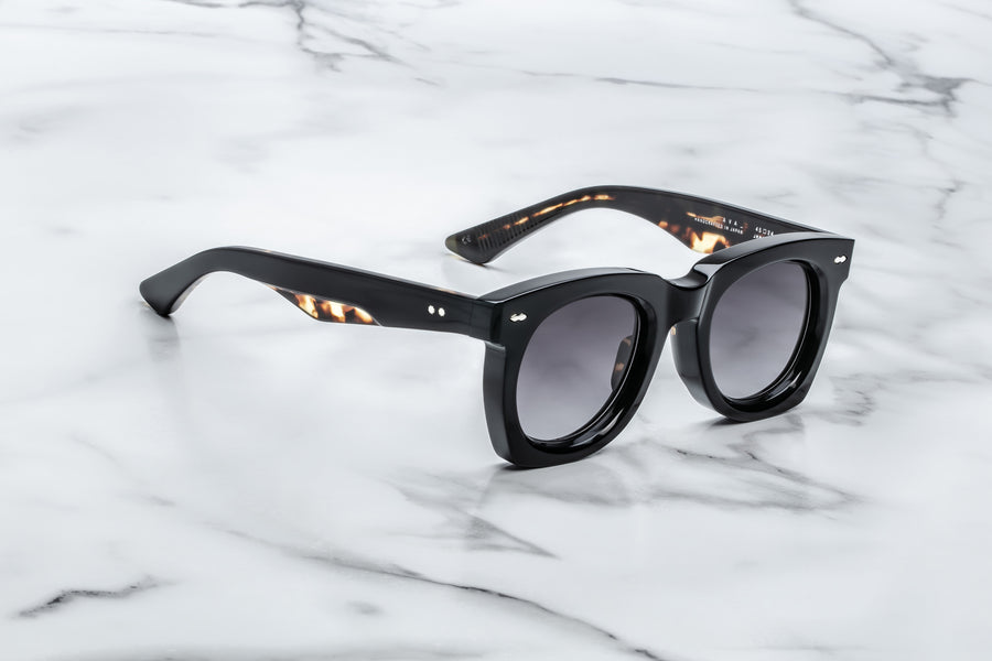 Jacques Marie Mage | Ava | Noir 11 - Niche Bazaar Studio