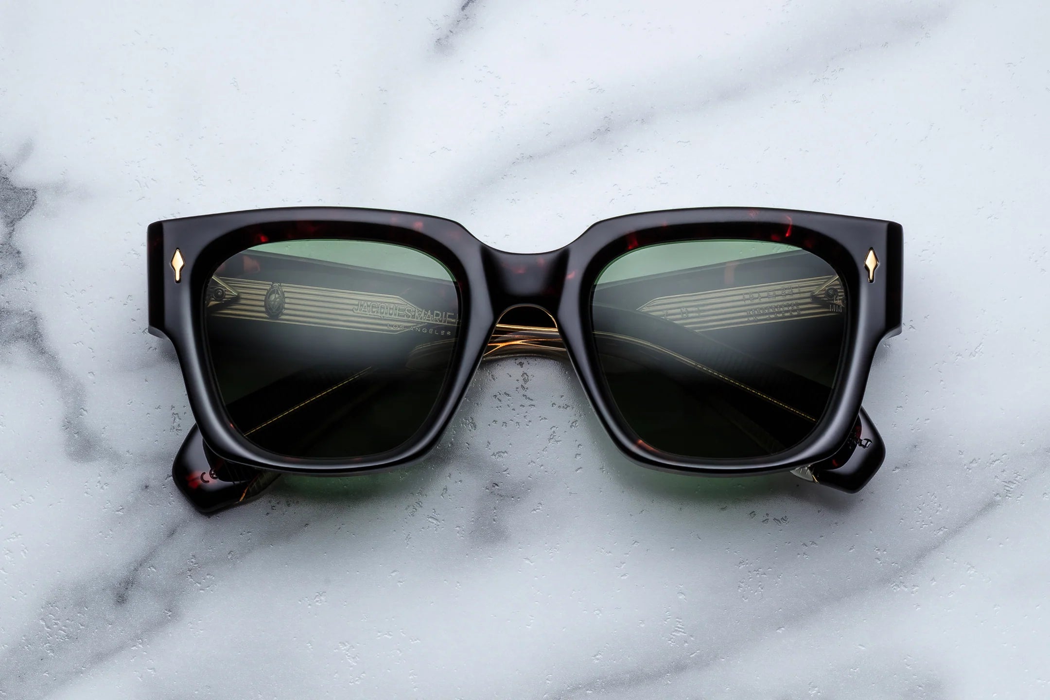 Enzo_Etna_Front_Cropped_5377x3