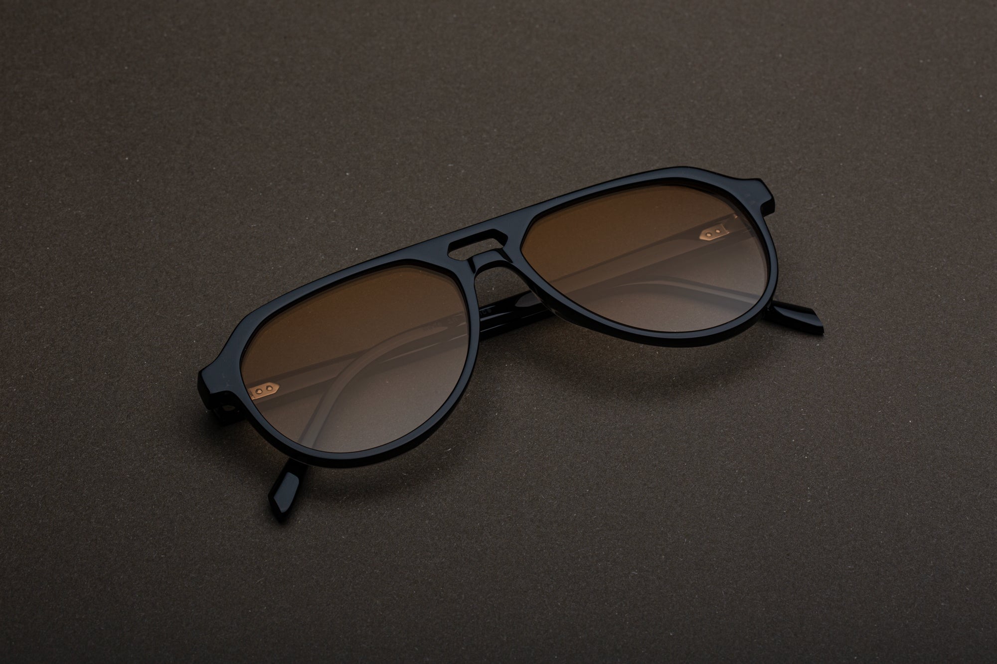 Lazare Studio | Rothstein | Back in Black
