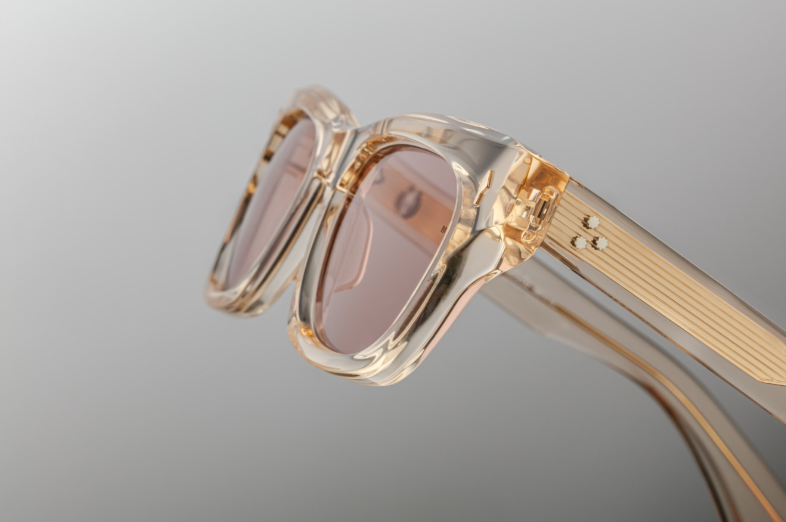 Jacques Marie Mage | Dealan | Pearl Jacques Marie Mage | Dealan | Pearl