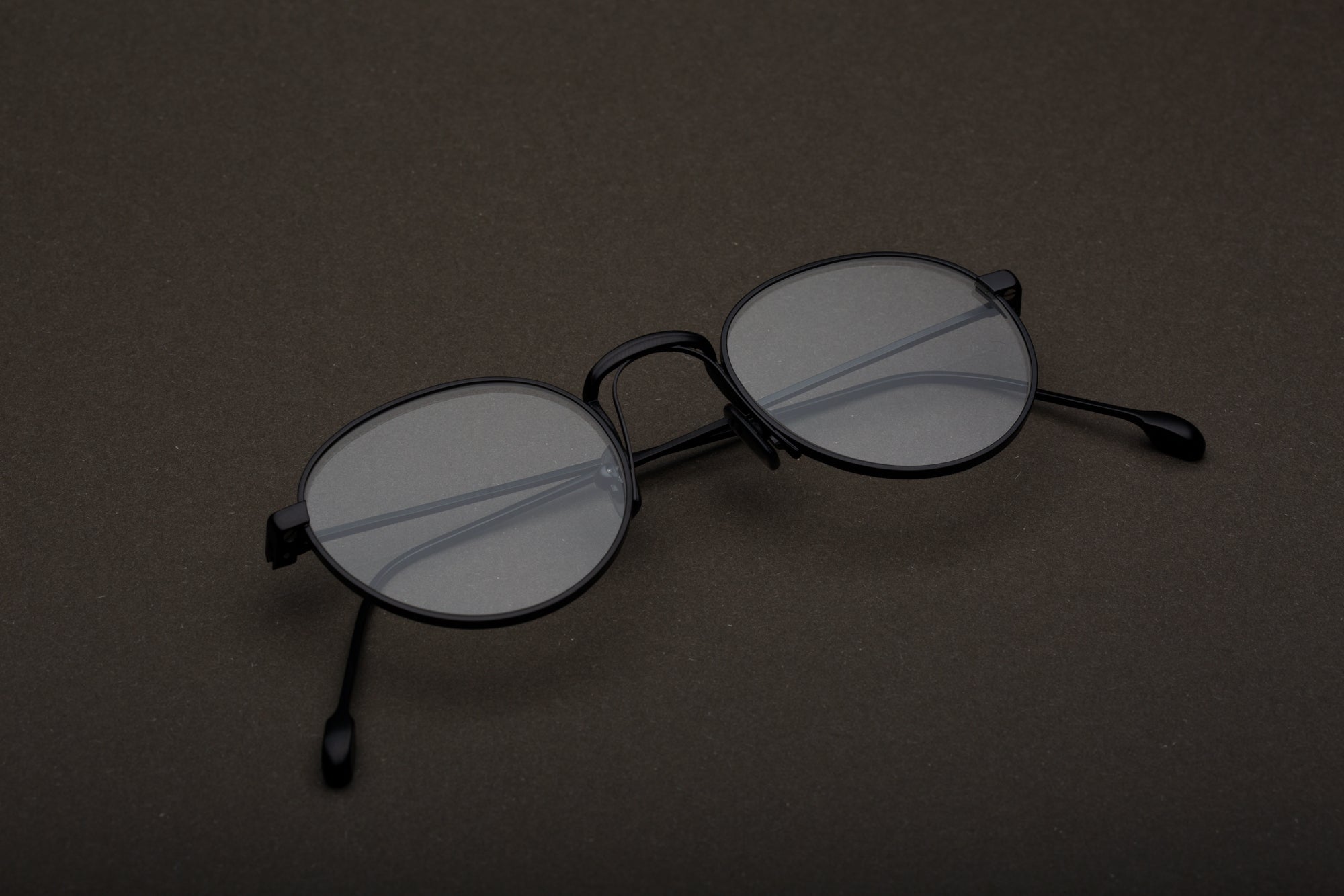 Lazare Studio | Watson | Back to Black